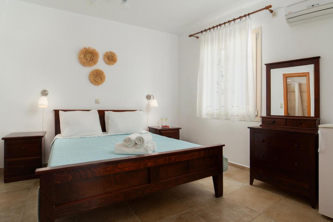 Almar Apartments Batsi Room photo
