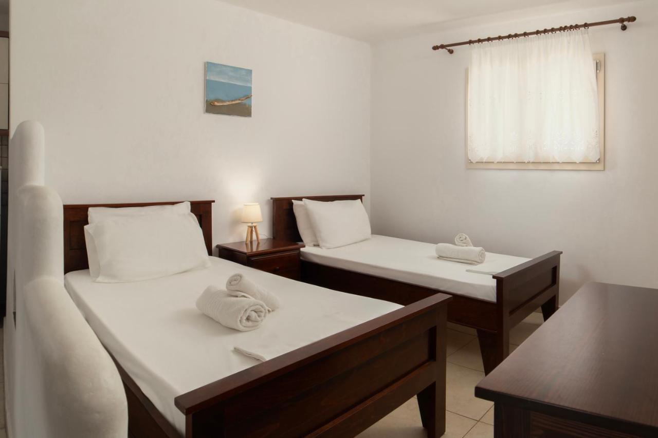 Almar Apartments Batsi Exterior photo