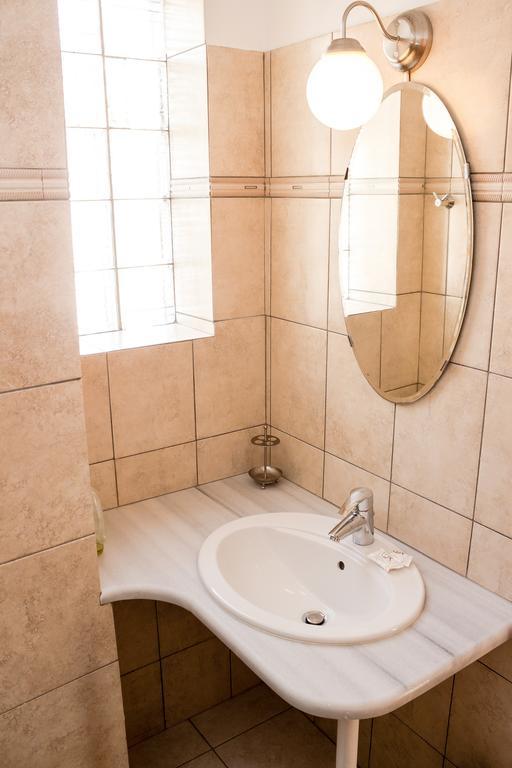 Almar Apartments Batsi Room photo
